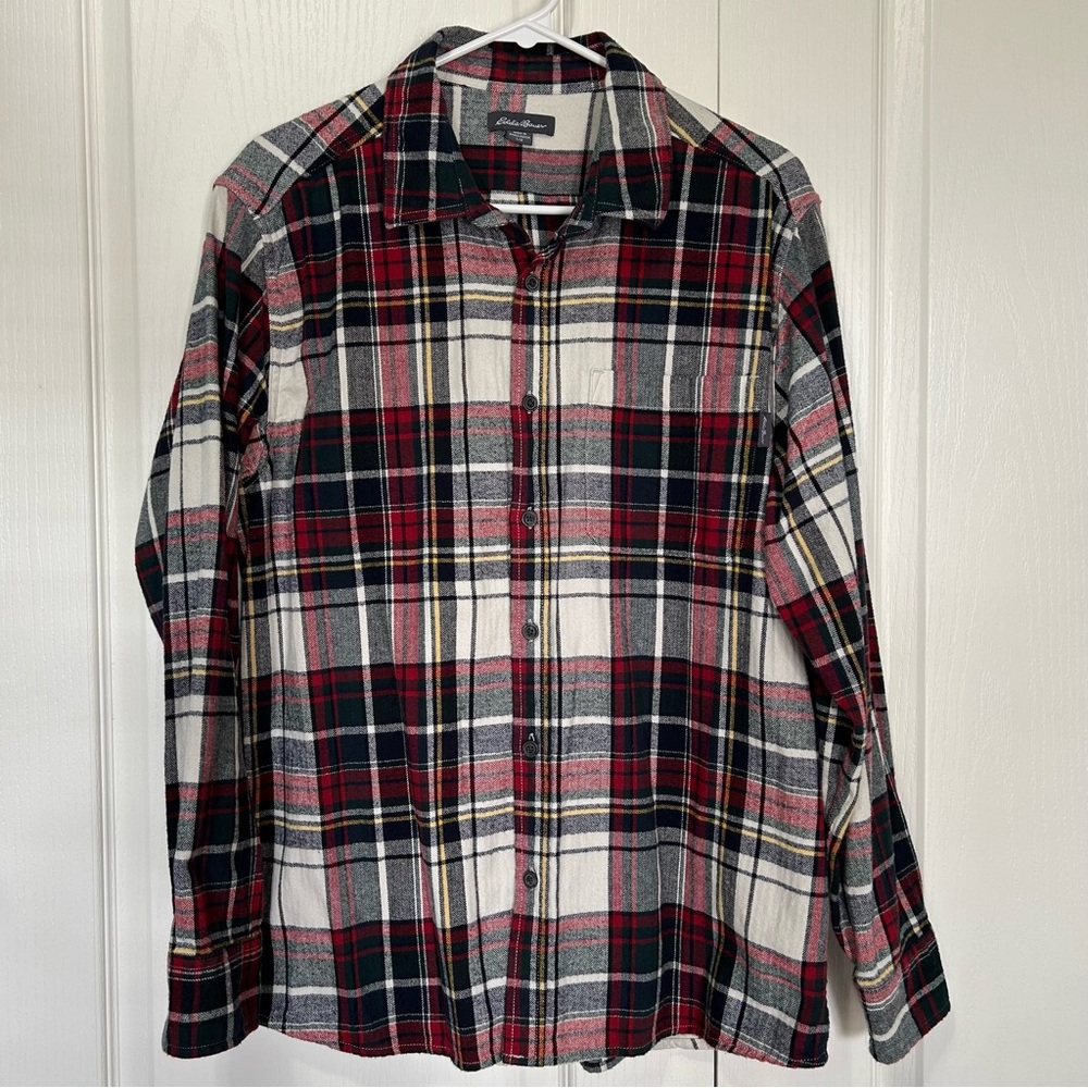 Eddie Bauer Men’s Classic Fit Plaid Flannel Shirt Red Blue Large